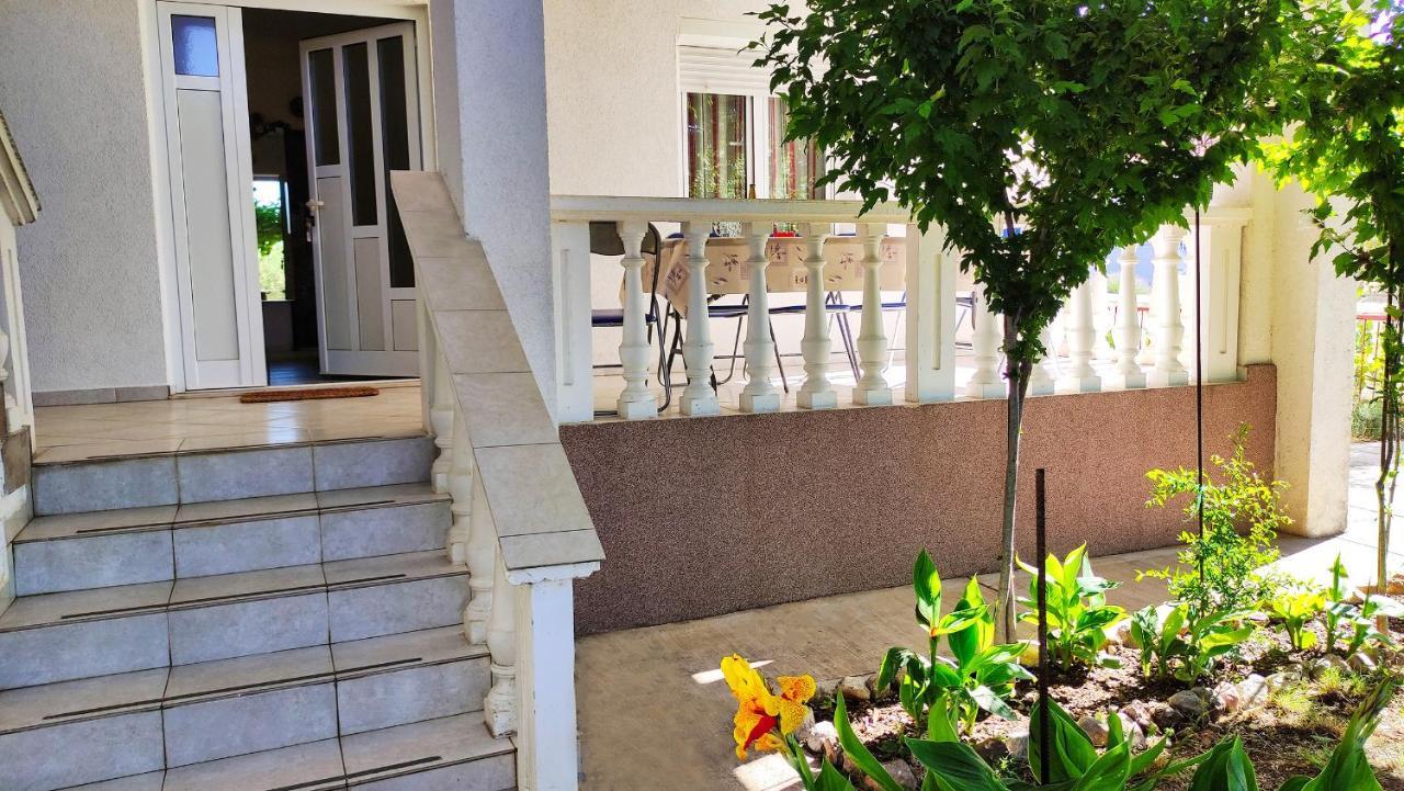 Apartment Amigo Seline Bagian luar foto