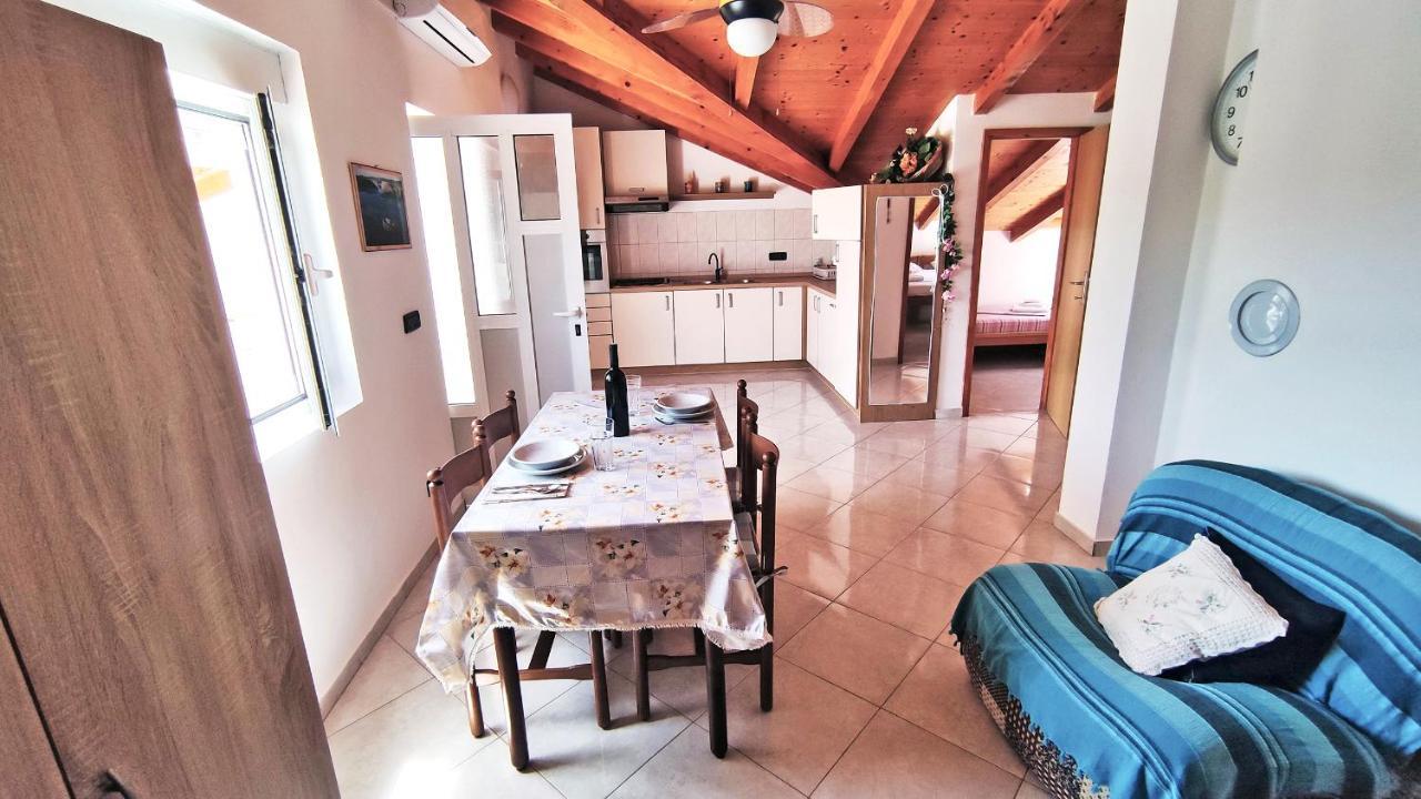 Apartment Amigo Seline Bagian luar foto