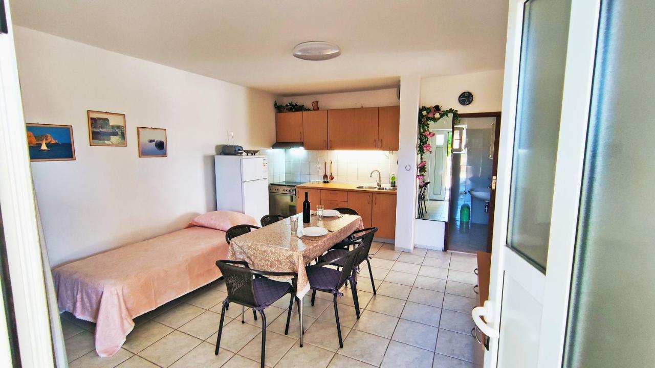 Apartment Amigo Seline Bagian luar foto