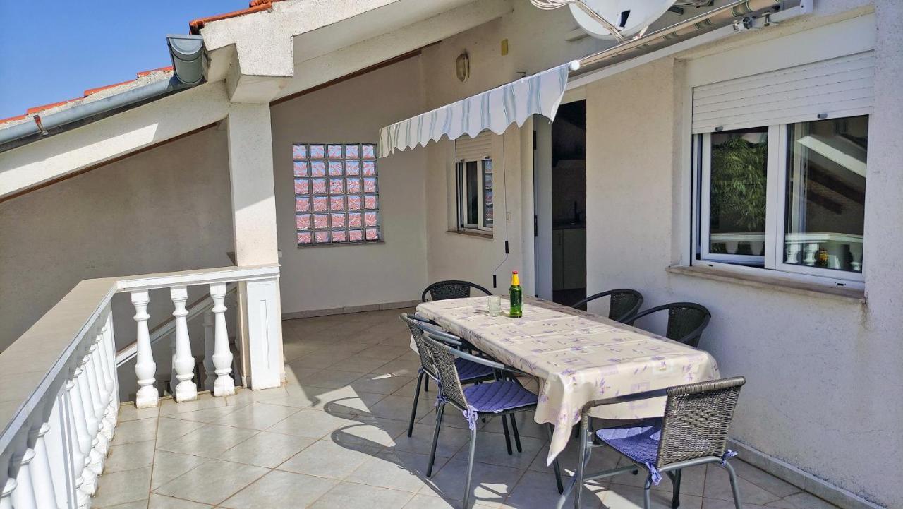 Apartment Amigo Seline Bagian luar foto