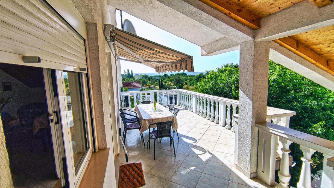 Apartment Amigo Seline Bagian luar foto