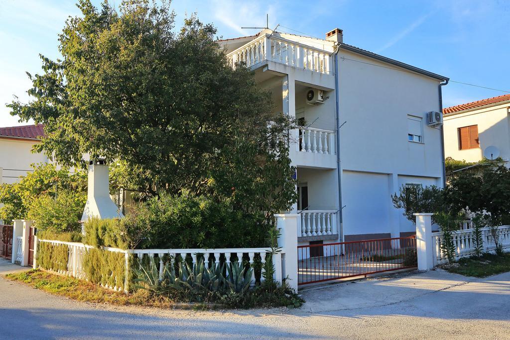 Apartment Amigo Seline Bagian luar foto